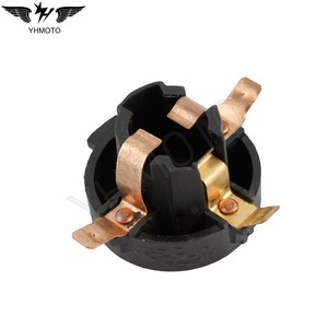 Support de douille d'ampoule de phare de moto YHMOTO, base de lampe avant compatible avec Simson S50 S51 S53 S70 SR50 KR51 - Product Image 4