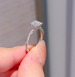Bague Xinfly PT950 avec diamant de laboratoire 1,0 ct, bijoux de fiançailles, alliance de mariage, design personnalisé - Product Image 3