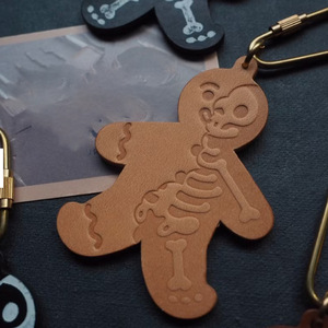 Nouveau porte-clés de style européen et américain pour Halloween, pendentif de sac à clés en cuir PU tendance, porte-clés de voiture polyvalent - Product Image 2