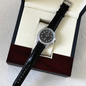 นาฬิกาข้อมือควอตซ์หนังสำหรับผู้ชาย ลดราคาพิเศษ พร้อมหน้าปัดเรืองแสง แสดงวันที่ ดีไซน์หรูหรา รับผลิตแบบ OEM ODM พร้อมเข็มนาฬิกา - Product Image 4