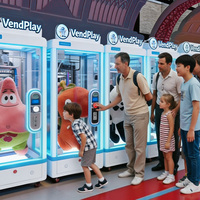 Machine à couper les ciseaux à prix de gros pour poupées de taille enfant, de qualité commerciale, avec vitrine en acrylique pour centre commercial d'arcade intérieur