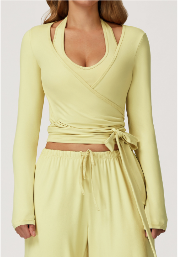 gilet + manches longues + pantalon-jaune