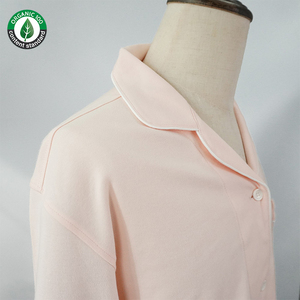 Pijamas de dos piezas de algodón orgánico 100% de lujo personalizados al por mayor, ropa de dormir de ocio de talla grande para primavera y verano para mujer - Product Image 4