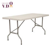 Tables pliantes en plastique confortables pour les fêtes en plein air, tables rectangulaires pliantes longues pour l'extérieur