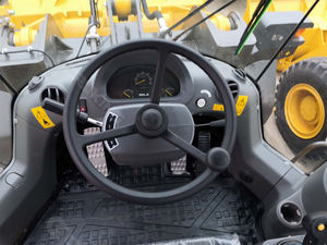 Untuk SDLG L975F <span class=keywords><strong>Wheel</strong></span> <span class=keywords><strong>Loader</strong></span> dengan 4.2m Ang standar Bucket <span class=keywords><strong>7500KG</strong></span> nilai beban mesin teknik pemuat depan dengan pompa inti - Product Image 6