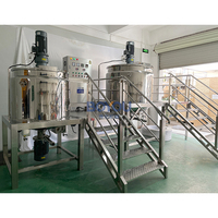 Homogénéisateur industriel en acier inoxydable SS304 à chauffage vapeur pour la production de crèmes et de lotions cosmétiques