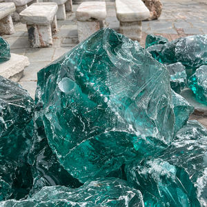 Tukis de roches de pépites de verre concassé recyclé bleu océan profond pour la décoration extérieure - Product Image 4