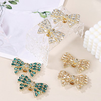 Boucle de décoration de chaussures en alliage métallique avec nœud en verre entièrement perlé et strass détachables brillants pour chaussures à talons hauts de mariage