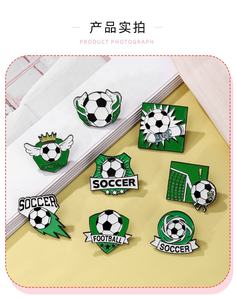 เข็มกลัดเคลือบแบบกำหนดเอง เข็มกลัดเคลือบแบบนิ่ม ลายการ์ตูนพร้อมกลิตเตอร์ ป้ายโลหะพิมพ์โลโก้ด้วย UV น่ารัก ลายอนิเมะ เข็มกลัดเคลือบแข็ง รุ่น B-3418 - Product Image 5