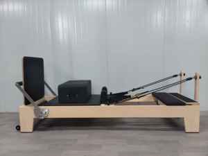 Machine de <span class=keywords><strong>Pilates</strong></span> Reformer en Bois d'Érable Durable et Écologique pour Entraînement du Core, Idéale pour Studios de <span class=keywords><strong>Pilates</strong></span> et Salles de Sport - Modèle E-MA03 - Product Image 2