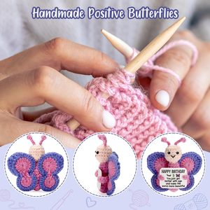 Muñeco de Mariposa Rosa Tejido a Mano, Linda Mariposa Sonriente con Alas Coloridas, Adorno de Hilo para Apoyo Emocional - Product Image 6