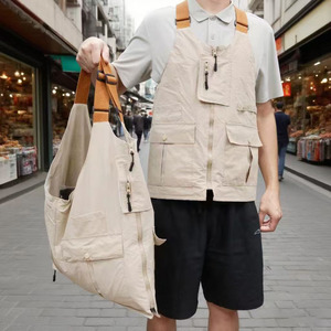 Gilet de pêche multifonctionnel convertible en sac à bandoulière, respirant, léger, couleur unie, polyester, collection Printemps 2025, pour homme - Product Image 2