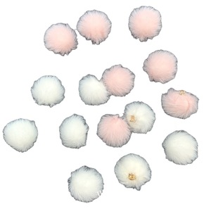 Llavero de piel sintética con colgante de bola de felpa de Yiwu de 18 mm, adorno para coche, unisex, diseño de zorro de nueve colas, primavera 2023 - Product Image 5