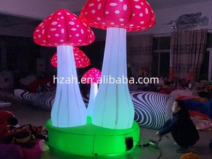 Decorazione Luminosa Gonfiabile a Forma di Fungo di <span class=keywords><strong>Alice</strong></span> <span class=keywords><strong>nel</strong></span> <span class=keywords><strong>Paese</strong></span> <span class=keywords><strong>delle</strong></span> <span class=keywords><strong>Meraviglie</strong></span> con Ventilatore Integrato, in Tessuto Oxford Resistente e Antivento per Uso in Giardino - Product Image 2
