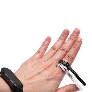 사용자 정의 로고 링 사이저 핑거 게이지 측정 눈금자 스케일 미국/영국/EU 링을위한 판촉 플라스틱 보석 측정 도구 - Product Image 4