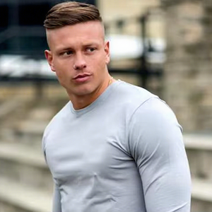 เสื้อยืดโอเวอร์ไซส์ คอโอ แขนสั้น สำหรับผู้ชาย ยี่ห้อฮอว์คอาย สปอร์ต ผลิตจากผ้าฝ้าย 100% น้ำหนัก 230 กรัม ทรงหลวม สวมใส่ได้ในโอกาสทางการ มีโลโก้ด้านหน้า ระบายอากาศได้ดี เป็นมิตรต่อสิ่งแวดล้อม - Product Image 1