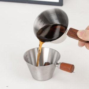 Taza Medidora de Acero Inoxidable para <span class=keywords><strong>Espresso</strong></span>, Taza de Café de Boca Ancha con Boquilla en V y Escala de Medición para Latte, Americano, Cappuccino - Product Image 4