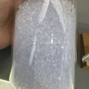 Gránulos plásticos PP GF30 rellenos de talco material de polipropileno reforzado con fibra de vidrio transparente blanco de grado virgen