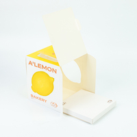 Boîte à gâteau en papier avec fenêtre transparente en PET et logo estampé à chaud, emballage de boulangerie OEM de qualité alimentaire pour pâtisserie, gâteau, biscuits, boîte cadeau