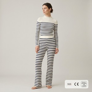 Set Chic Parigino Personalizzato per Donna in Maglia a Coste, Top a Collo Alto con Righe <span class=keywords><strong>Breton</strong></span> e Pantaloni Slim a Zampa in Cotone Organico, 2 Pezzi - Product Image 1
