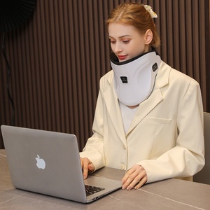Masseur cervical Bluetooth avec compresse chaude et pression d'air pour la traction cervicale, soulage la fatigue, utilisation à domicile ou au bureau - Product Image 3