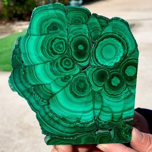 500-600g Pierres Naturelles Souvenirs Artisanat en Pierre Supports de Gravure Laser Grande Plaque de Cristal de Malachite - Product Image 6