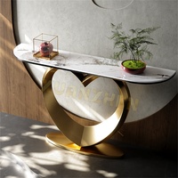 Meubles de salon, table de couloir, plateau en ardoise, table d'entrée, tables consoles modernes de luxe en forme de cœur dorées Lovejoy
