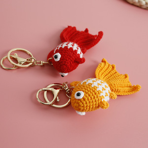 Joli poisson rouge au crochet fait main, jouet tricoté, pendentif décoratif complexe en forme de poisson au crochet - Product Image 4