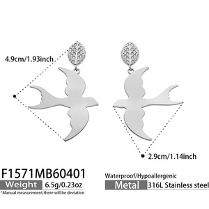 ต่างหูแฟชั่นดีไซน์รูปนกนางแอ่น สแตนเลสสตีล ชุบทอง 18K ประดับเพชรซิร์คอน สำหรับผู้หญิง - Product Image 6