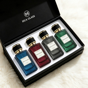 Vente en gros de flacons en verre carrés transparents personnalisés à bas prix, 30 ml, 50 ml, 100 ml, avec bouchon rond, flacon de parfum vide avec boîte d'emballage haut de gamme - Product Image 1