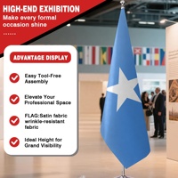 Drapeau de présentation de la Somalie sur pied pour intérieur, 8,53 pieds, avec base et mât argentés, pour affichage en bureau, hall ou salle de conférence