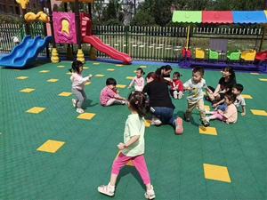 학교를 위한 탄력 있는 연약한 옥외 아이 아이들 운동장 마루 매트 - Product Image 2