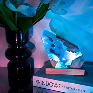 Lampe Océanique en Résine à Commande Tactile, Veilleuse Ambiante avec Pile AAA, Design Plongeur Requin pour Décoration Intérieure - Product Image 4