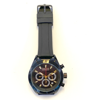 Montre personnalisable à bracelet en caoutchouc noir de mode sportive pour hommes avec affichage de la date montre à quartz multi-fuseaux horaires pour hommes