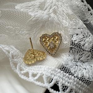 ต่างหูรูปหัวใจลายทาง S925 ดีไซน์เพชรสไตล์วินเทจ - Product Image 4