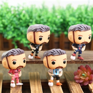 Figurines de collection mignonnes de Lionel Messi, star du football, en PVC durable, avec plusieurs tenues de carrière, pour bureau - Product Image 1