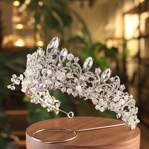 Hot Sale Fashion Crystal Bridal Tiara and Rhinestone Wedding <strong>Silver</strong> <strong>Crown</strong> - Product Image 3