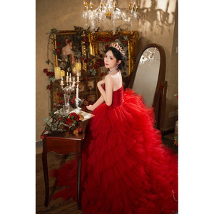 Red Tulle Ball Gown Wedding Dress Sweetheart Neckline Natural Waist Vintage Style Studio Photography Dress - Product Image 4