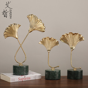Ornement de bureau en laiton Ezom en forme de feuille de Ginkgo, décoration créative pour la maison, pour meuble TV, meuble à vin, entrée. - Product Image 1