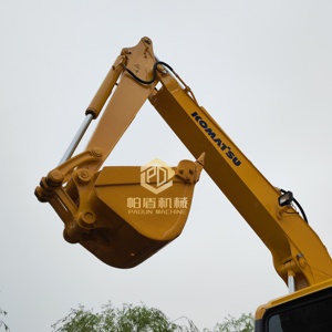 Mini excavadora Komatsu Pc60 de 6 toneladas en venta a bajo precio, excavadora Komatsu Pc60-7 importada con motor original en perfecto estado. - Product Image 2
