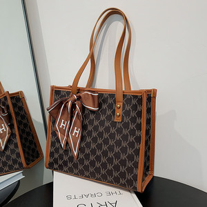 <span class=keywords><strong>Borsa</strong></span> a Mano di Lusso Multicolore per <span class=keywords><strong>Donna</strong></span> 2026, Design Classico, <span class=keywords><strong>Grande</strong></span> Capacità, <span class=keywords><strong>Borsa</strong></span> a <span class=keywords><strong>Tracolla</strong></span> e a Spalla - Product Image 5