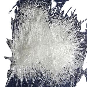 Fil haché en fibre de verre blanc sans alcali-Fil dur avec des longueurs aléatoires pour les applications de construction - Product Image 1