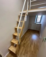 Escalier sur mesure en acier aluminium pliable Prima, avec marches en bois, en marbre, en quartz, en acier inoxydable, avec garde-corps