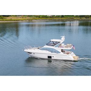 Barco Usado Azimut 50 de 2020 con Casco de Fibra de Vidrio, Motor a Gasolina, Velocidad de 35-40 Nudos, Construcción por Infusión al Vacío, Longitud Total de 15x1m - Product Image 1