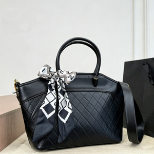 Sacs à main fourre-tout noirs élégants et spacieux pour femmes – Nouveauté légère et tendance pour le quotidien – Sac de luxe pour femmes – Vente en gros - Product Image 2