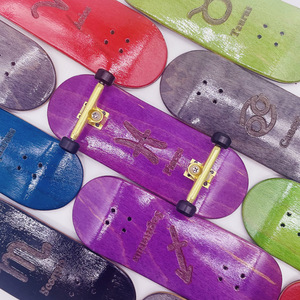 Skateboard professionnel rectangulaire Twelve Constellations, plateau en bois d'érable de 32 mm, double <span class=keywords><strong>kick</strong></span>, axe unique, large - Product Image 4