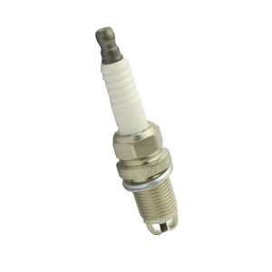 Nouvelle Clé de Bougie d'Allumage et Séparateur de Câble d'Origine Bajaj Re Candle à Vendre 90919-01192 K16TR11 - Product Image 1