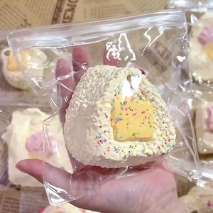 ของเล่นบีบซิลิโคนทำมือ เป็นมิตรกับสิ่งแวดล้อม เนื้อนุ่มพิเศษ คืนตัวช้า ให้ความรู้สึกเหมือนน้ำ บีบแล้วแตก  ของเล่นเสริมพัฒนาการ - Product Image 4