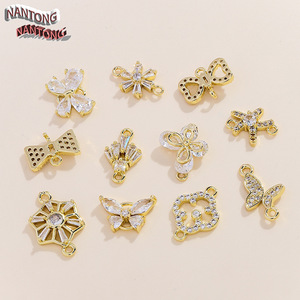 Breloques Papillon Nantong en Cuivre Plaqué Or avec Micro Zircon, Accessoires de Bijoux DIY Unisexe - Product Image 1