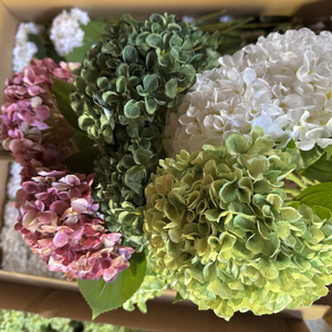 Flores Artificiales <span class=keywords><strong>Baratas</strong></span> de Fábrica Castle, <span class=keywords><strong>Hortensias</strong></span> de Seda con Tacto Real, <span class=keywords><strong>Hortensias</strong></span> Falsas Blancas y Azules con Tallo Decorativo - Product Image 2